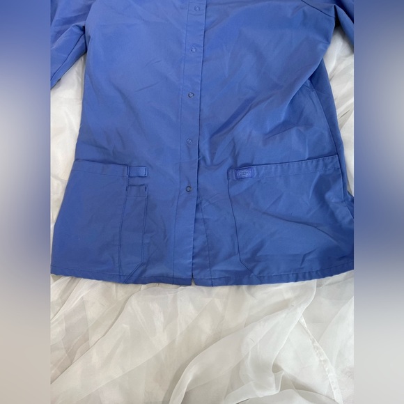 Dickies Ceil Blue Scrub Jacket Size Small - Picture 4 of 14